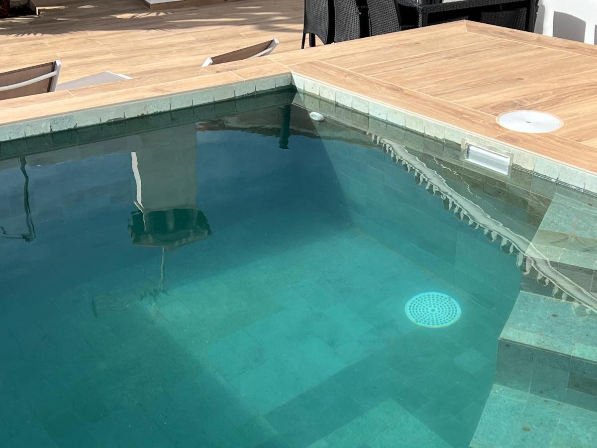 Karibu beach&pool Marbella Bagian luar foto